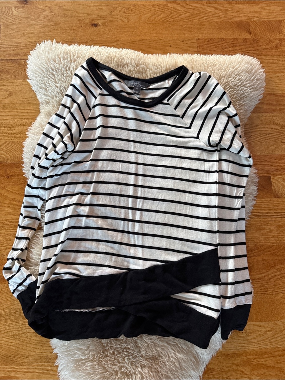 Market & Spruce Casual Black & White Striped Long-Sleeve Top